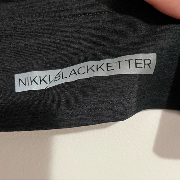 Gymshark Nikki B Blackketter Long Sleeve Crop Shirt - Picture 5 of 6